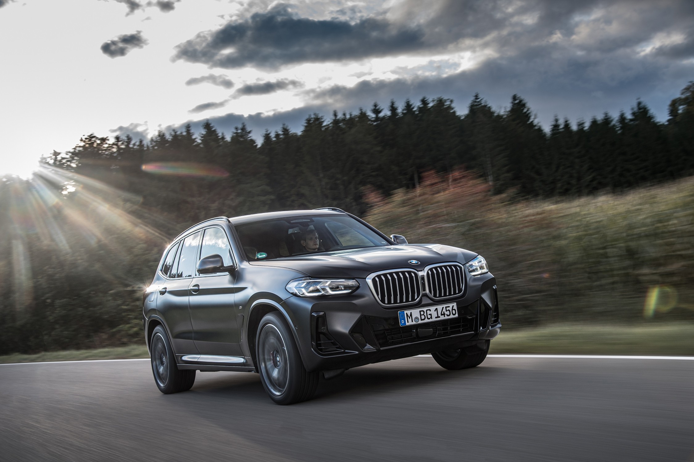 hinh-8-bmw-x3.jpg